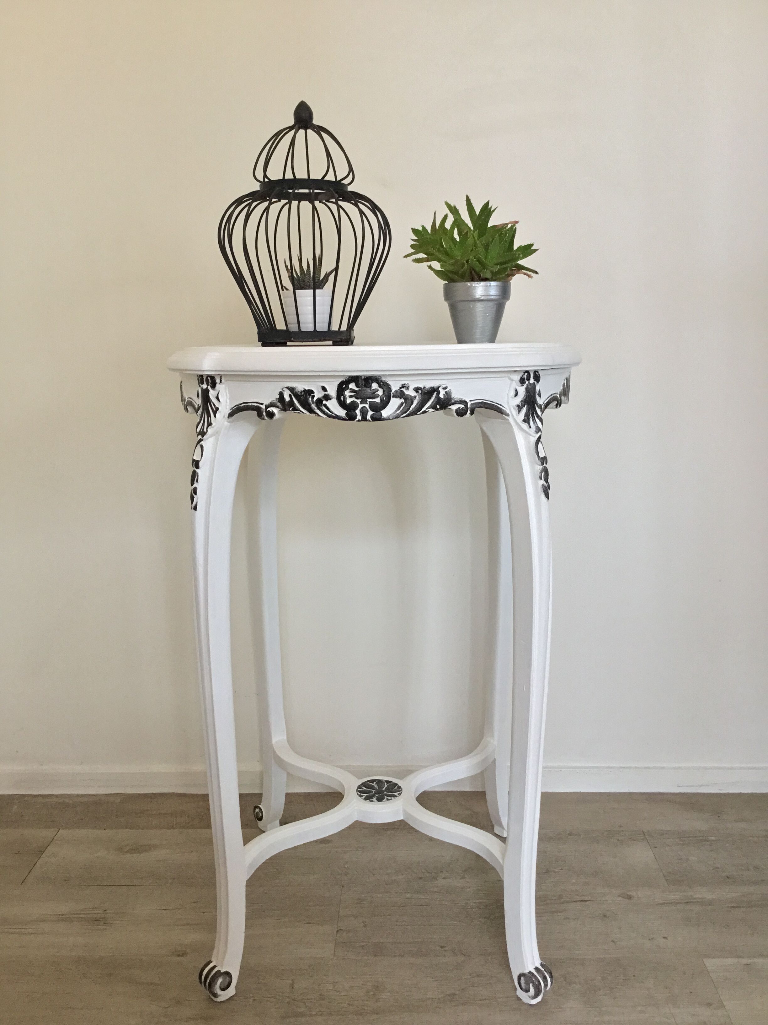 Table d’appoint ancienne