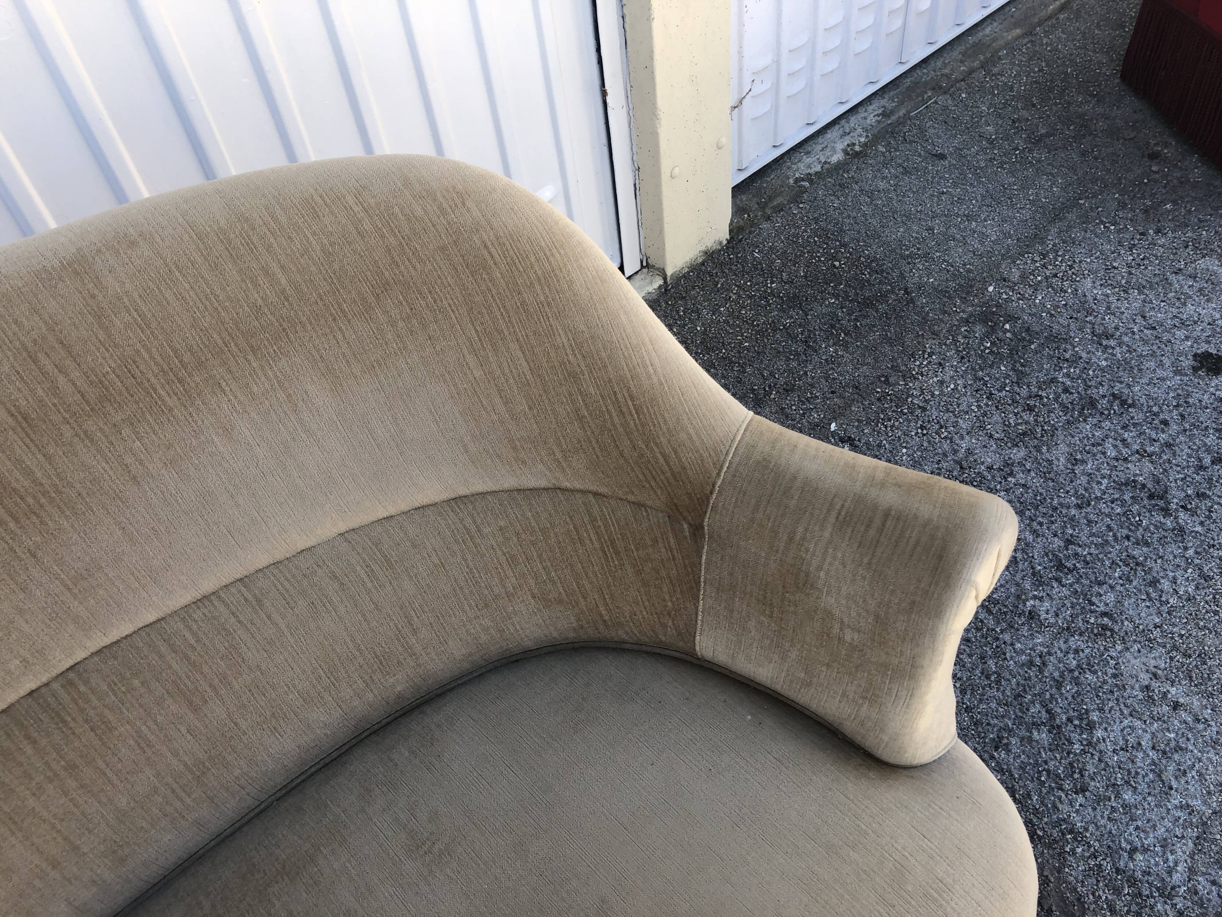 Vintage toad sofa in light taupe velvet