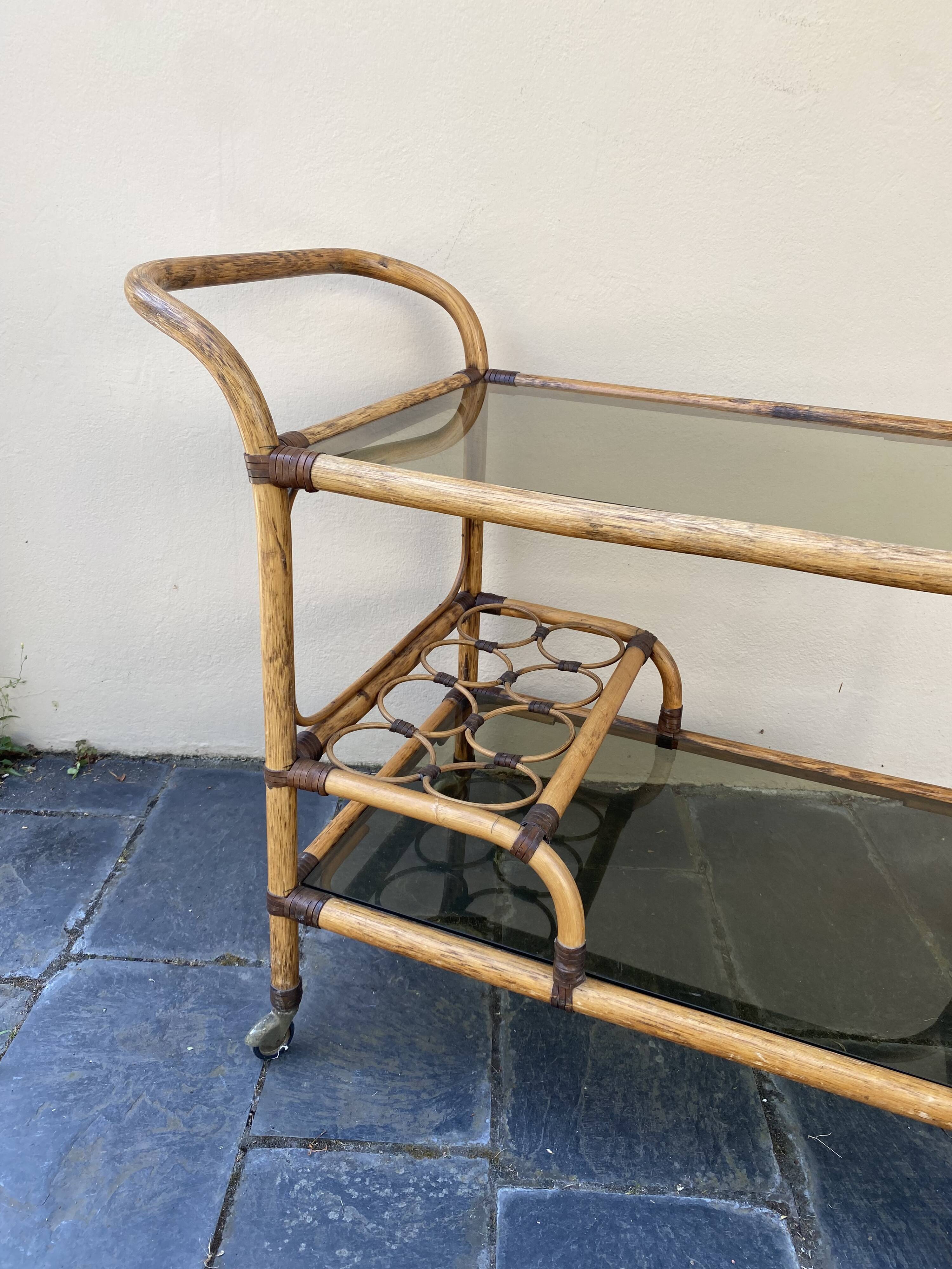 Vintage rattan wheel bar