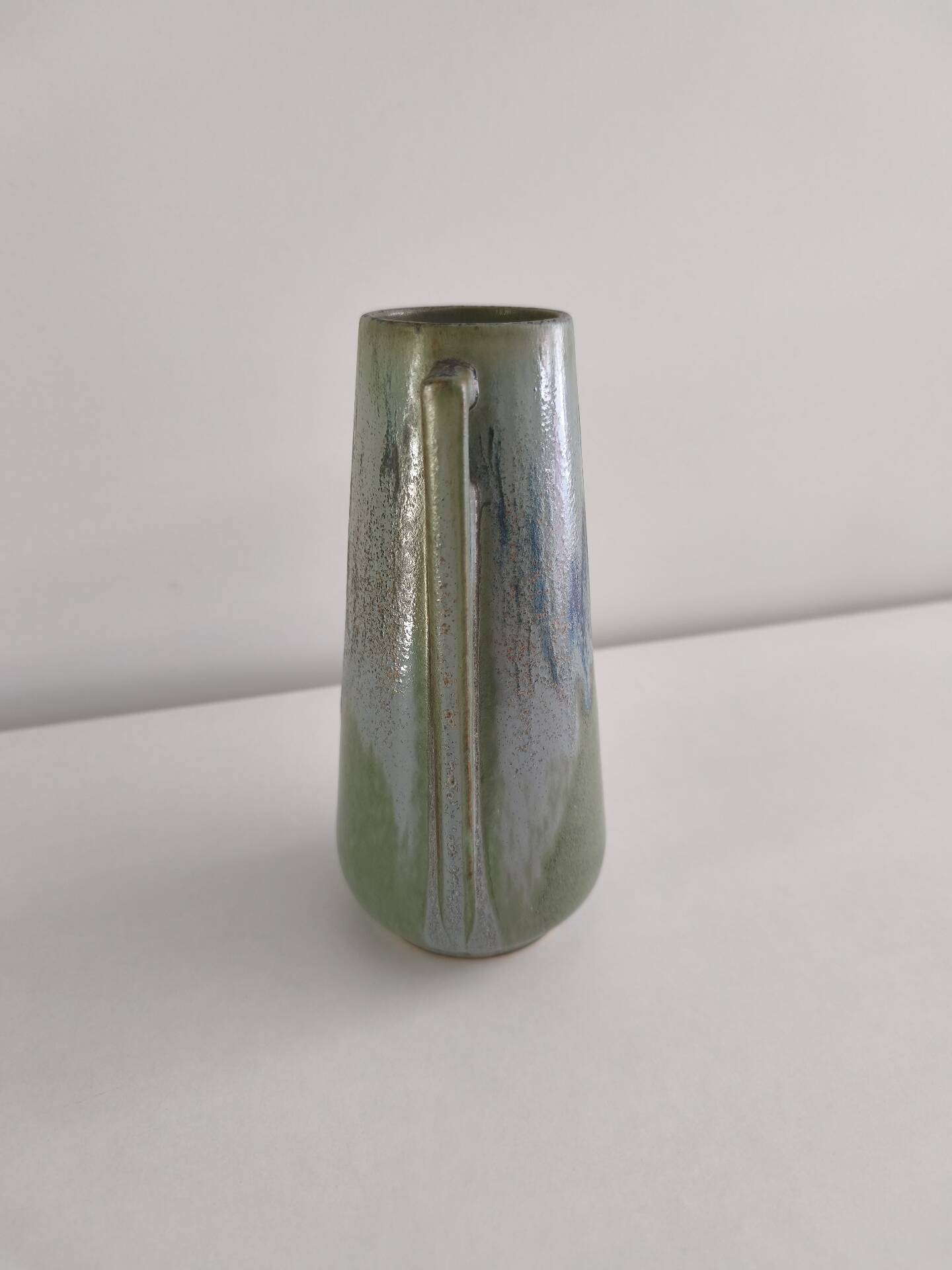 Art Deco Denbac vase with handles no. 226 in flamed stoneware - engraved signature