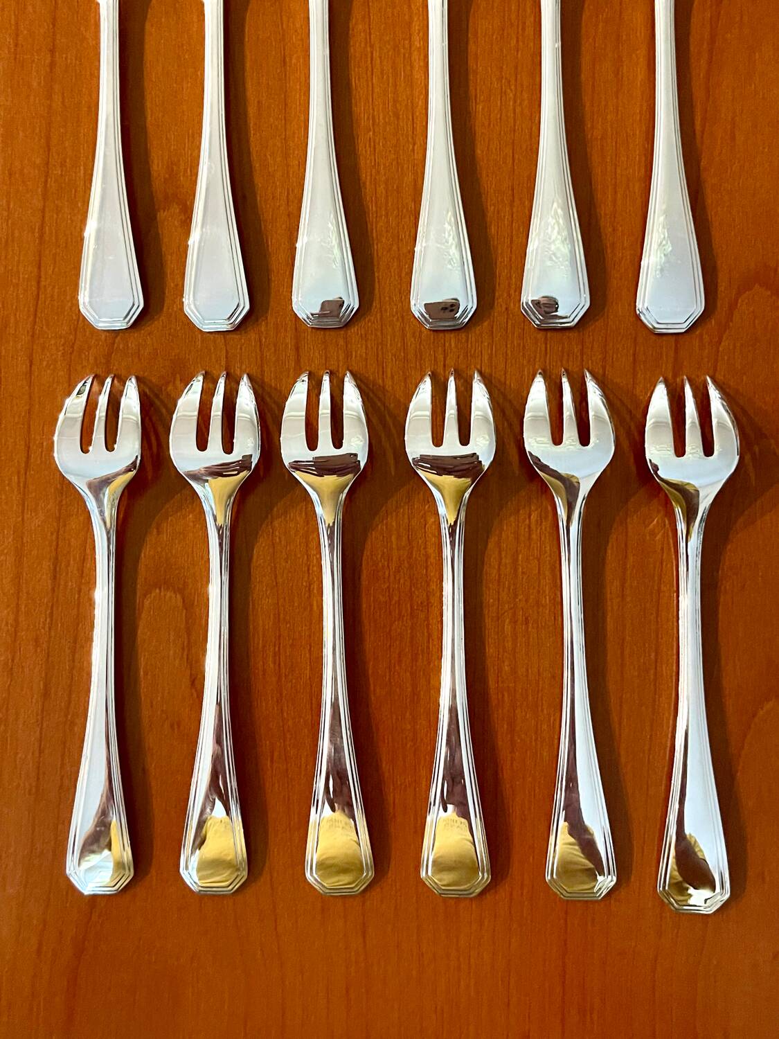 Christofle America, 12 oyster and shellfish forks, new condition