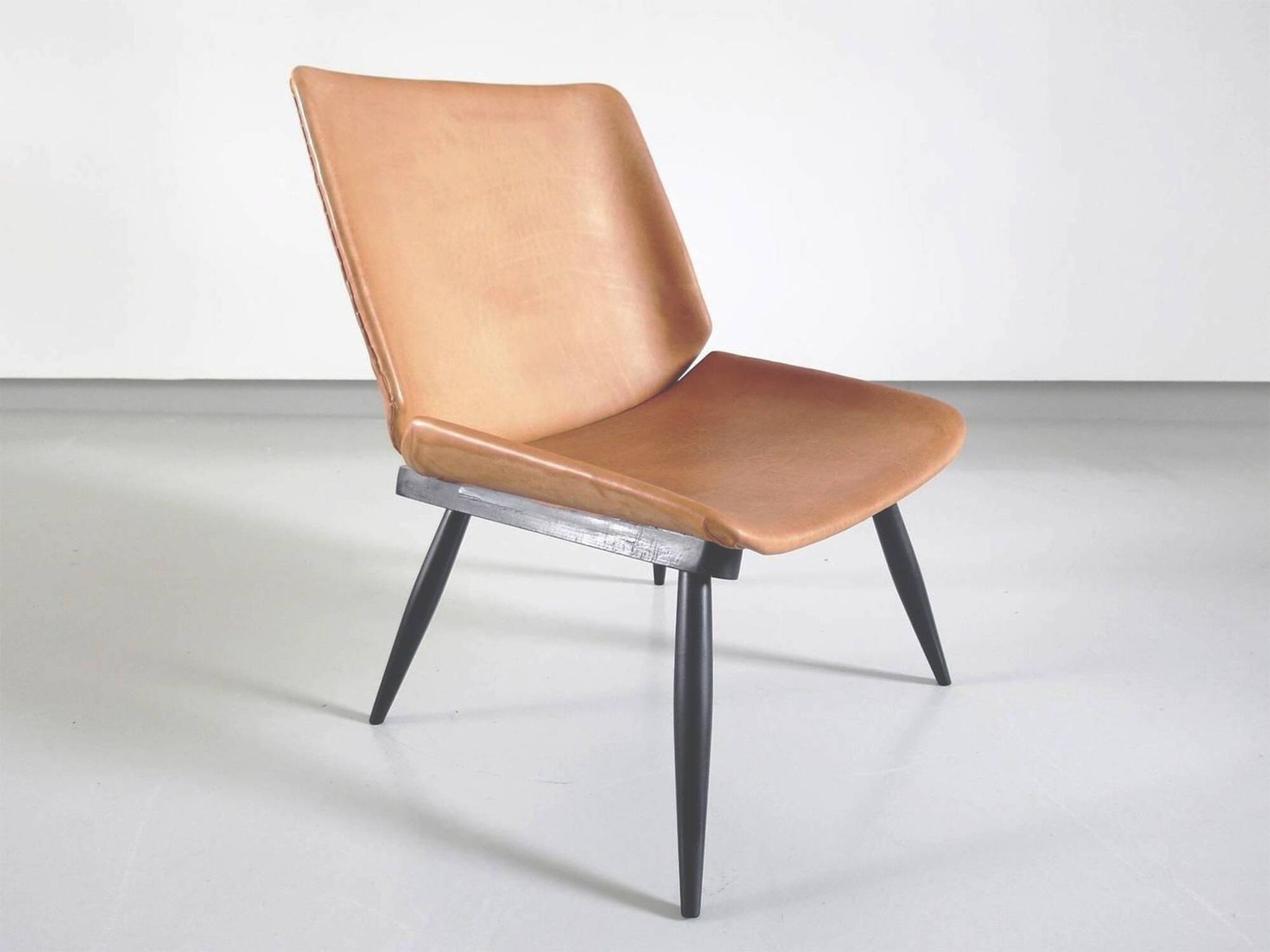 Chaise en cuir design finlandais