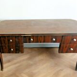 Un grand bureau en palissandre style Art Déco 5 tiroirs et motifs