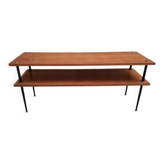 Coffee table with two tiers