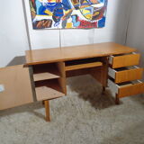 Vintage desk from the 60s in light wood