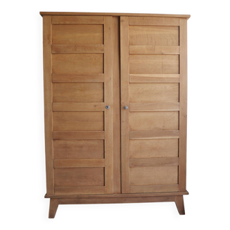 Armoire ancienne en chêne rénovée