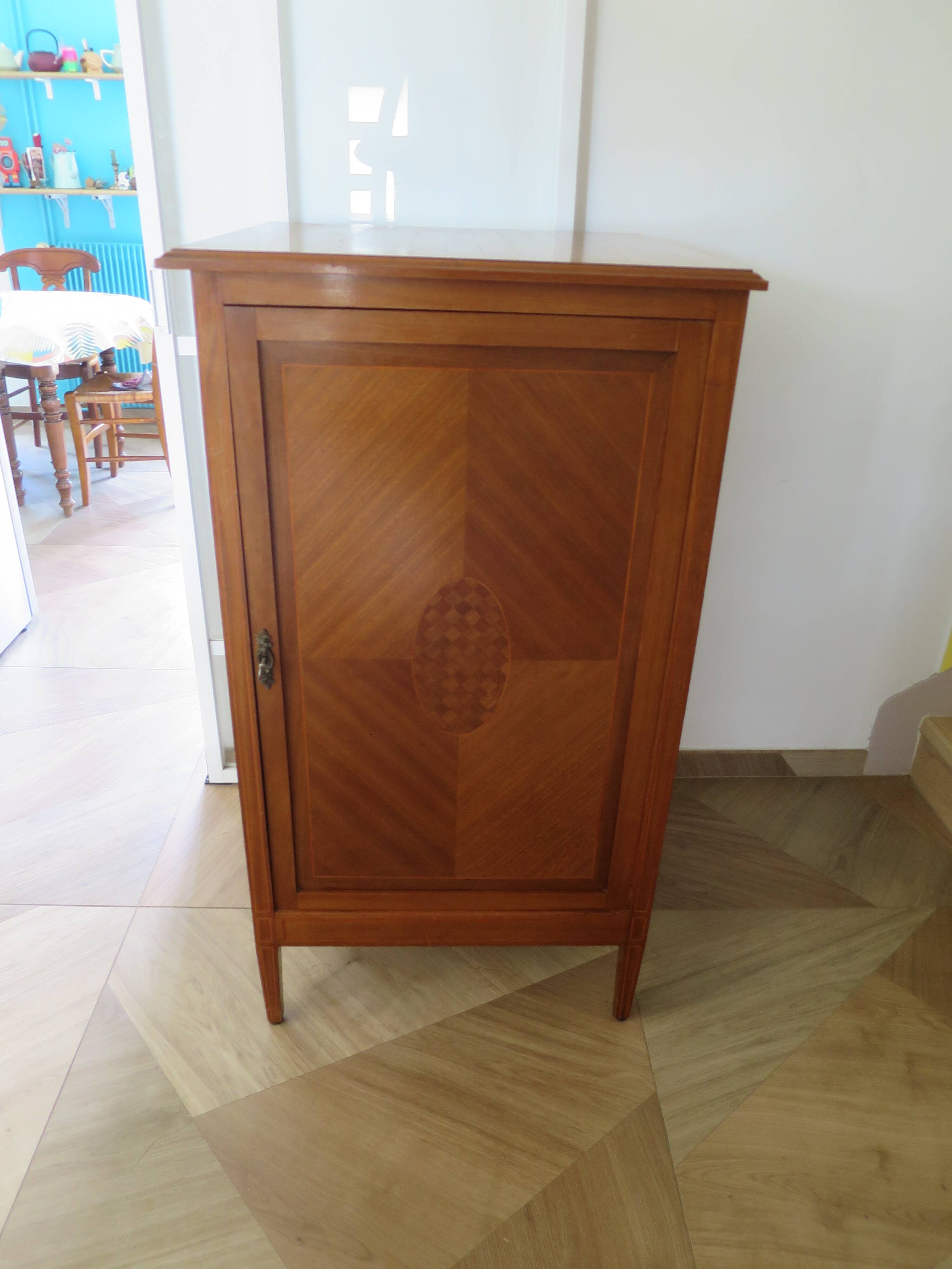Buffet, bonnetière style Directoire