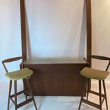 Bar en bois fruitier