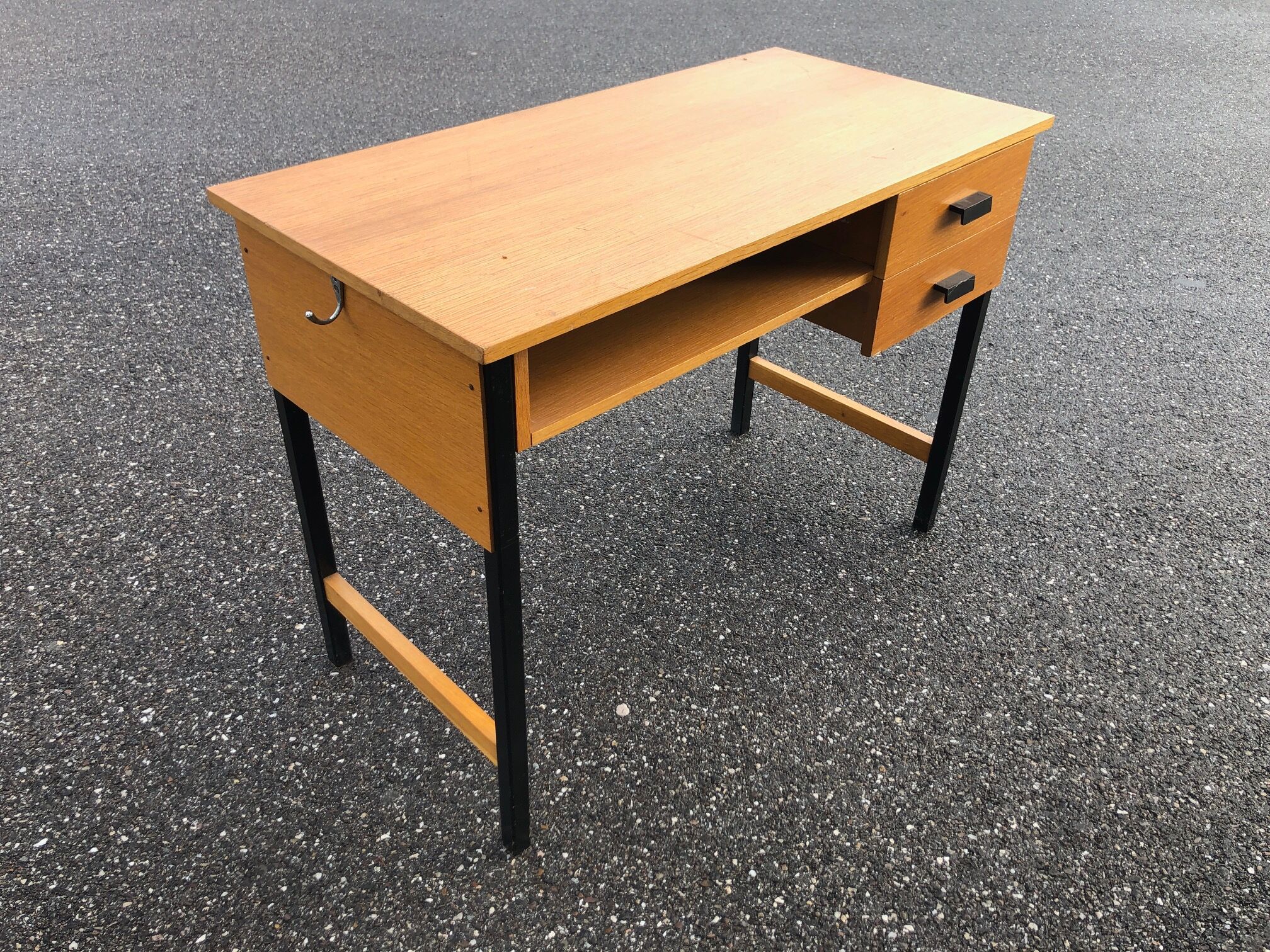 Oak desk from the 1950s