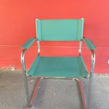 Paire de fauteuils en simili cuir et chrome