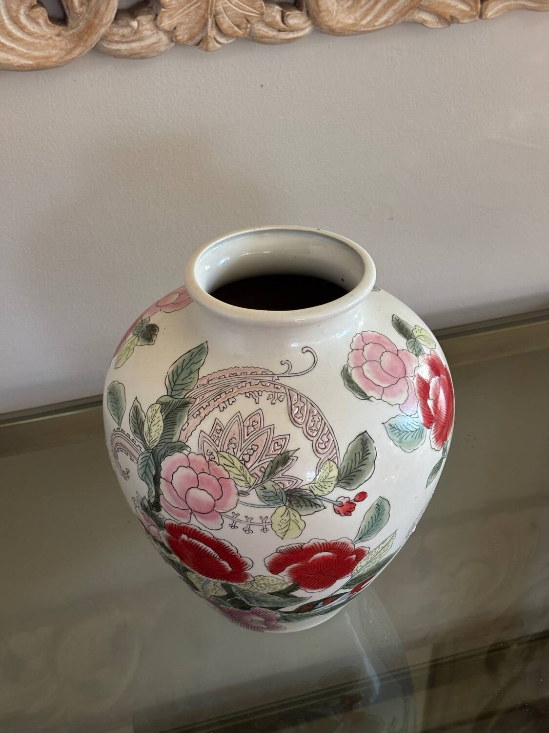 Chinese porcelain vase
