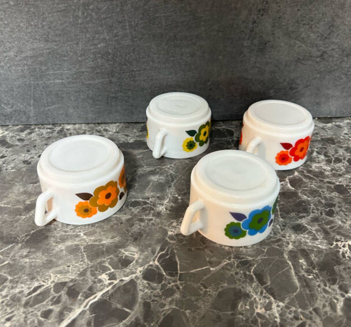 Arcopal coffee cup lotus flower pops 70s