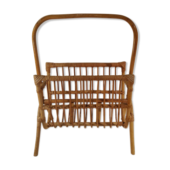 Magazine holder in rattan