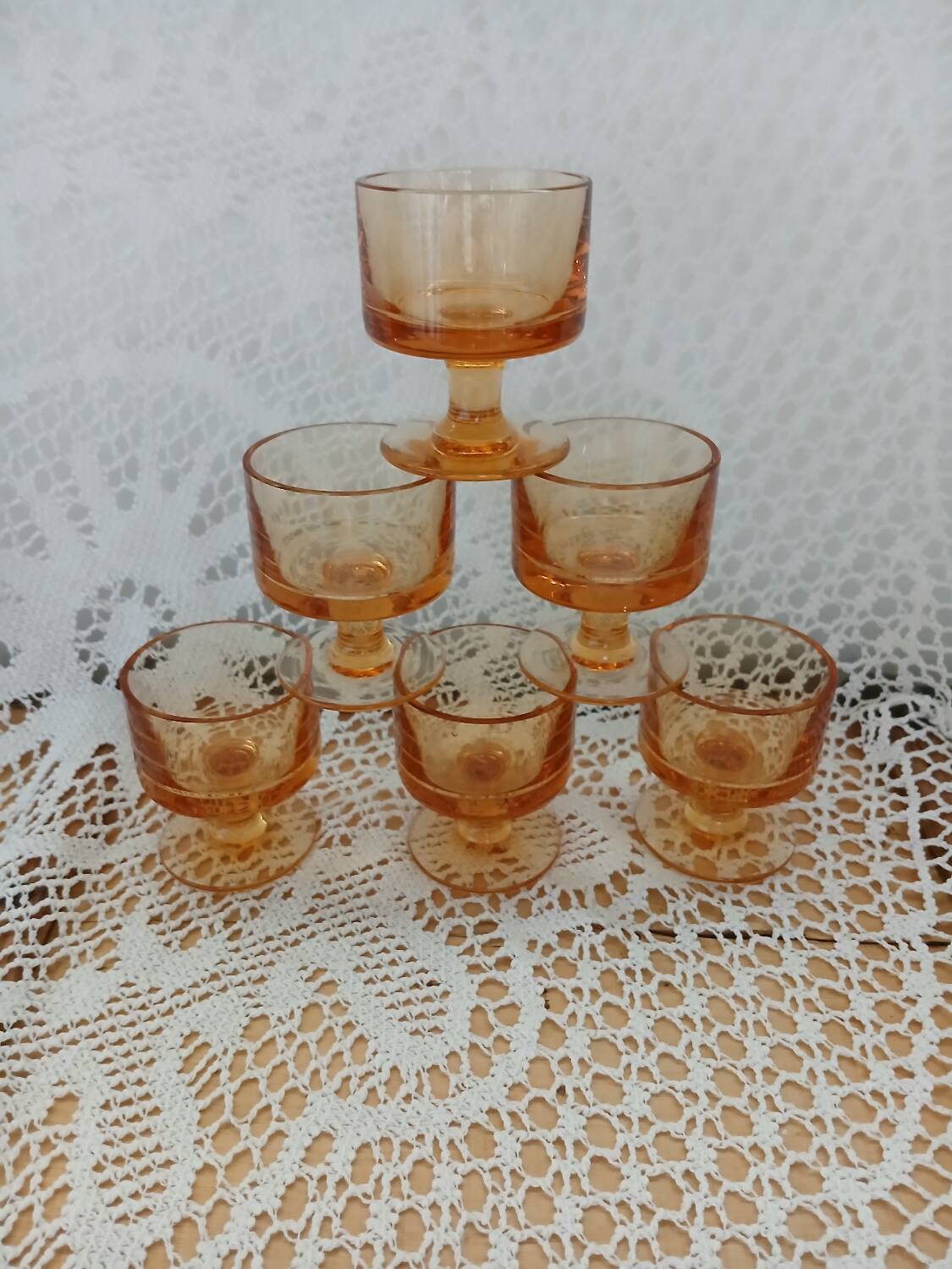 6 small vintage orange glasses