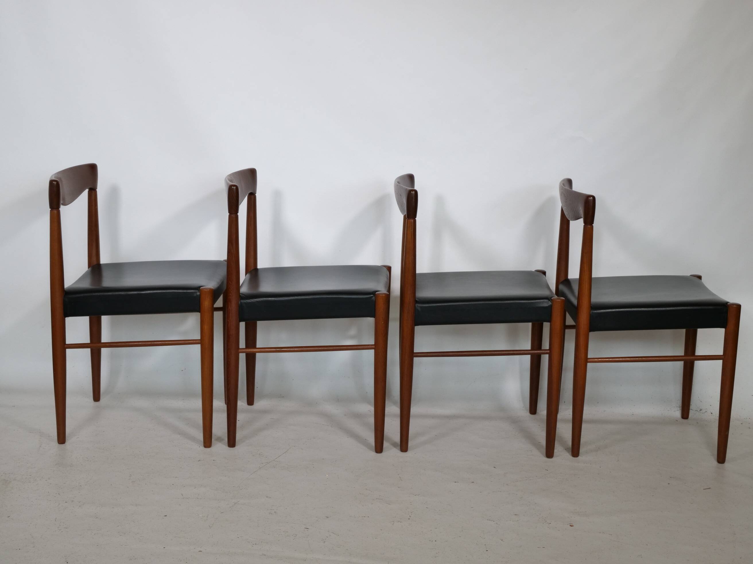 Chaises de salle à manger en teck HW Klein pour Bramin années 1960