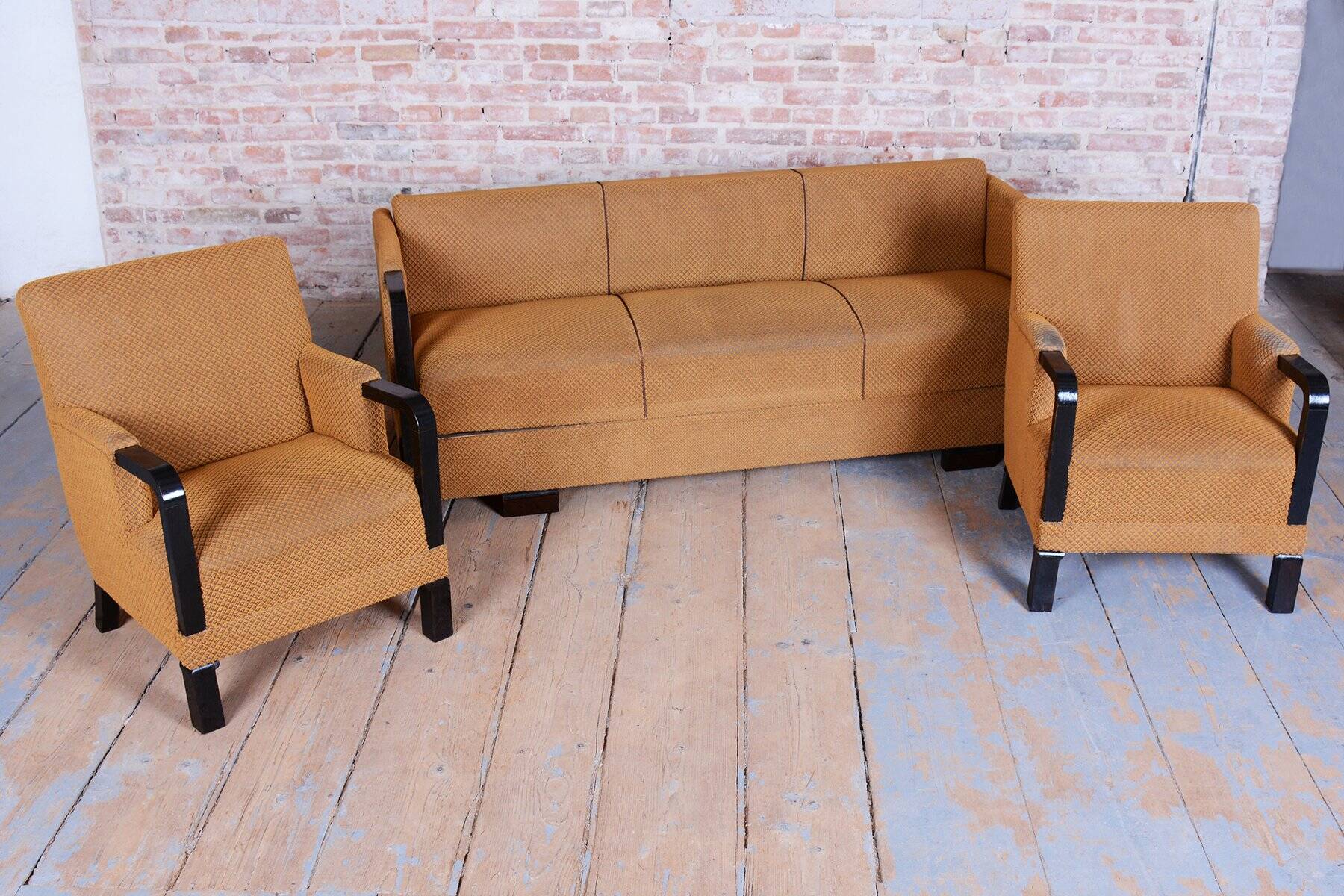Czech Art Deco Sofas and Lounge Chairs in Beech and Oak attributed to Jindrich Halabala for Up Závody, 1930s, Set of 3