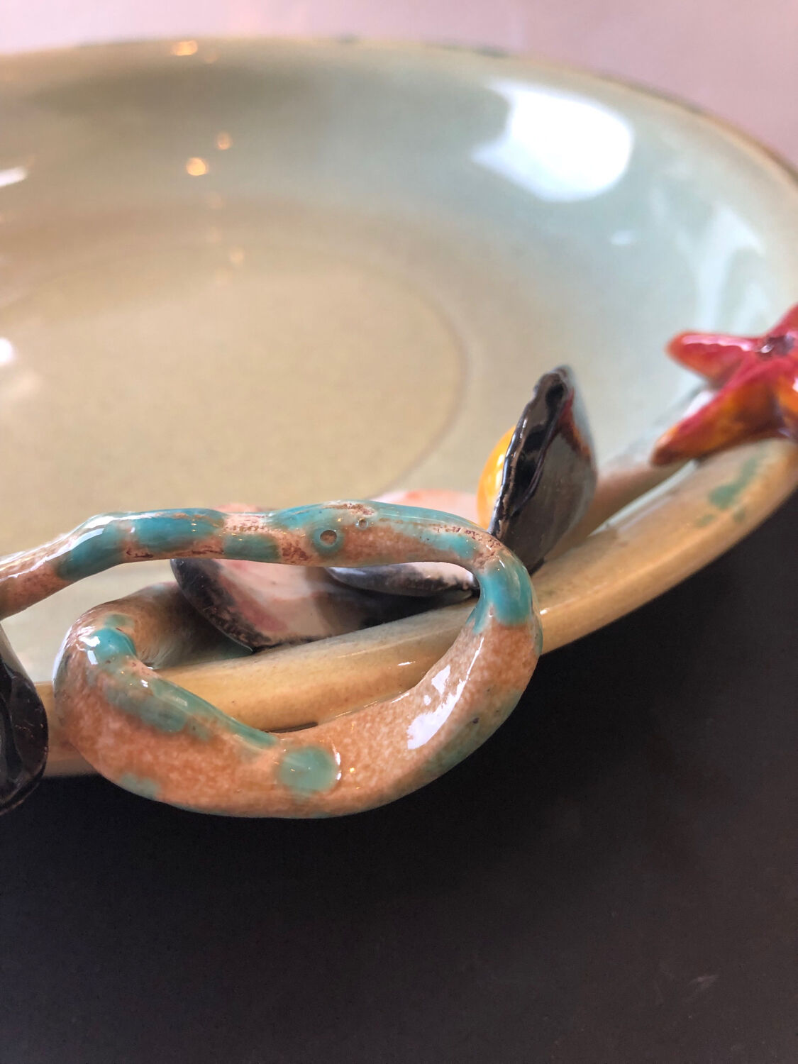 Paris ceramic dish with slip decoration, by Suzy Coste