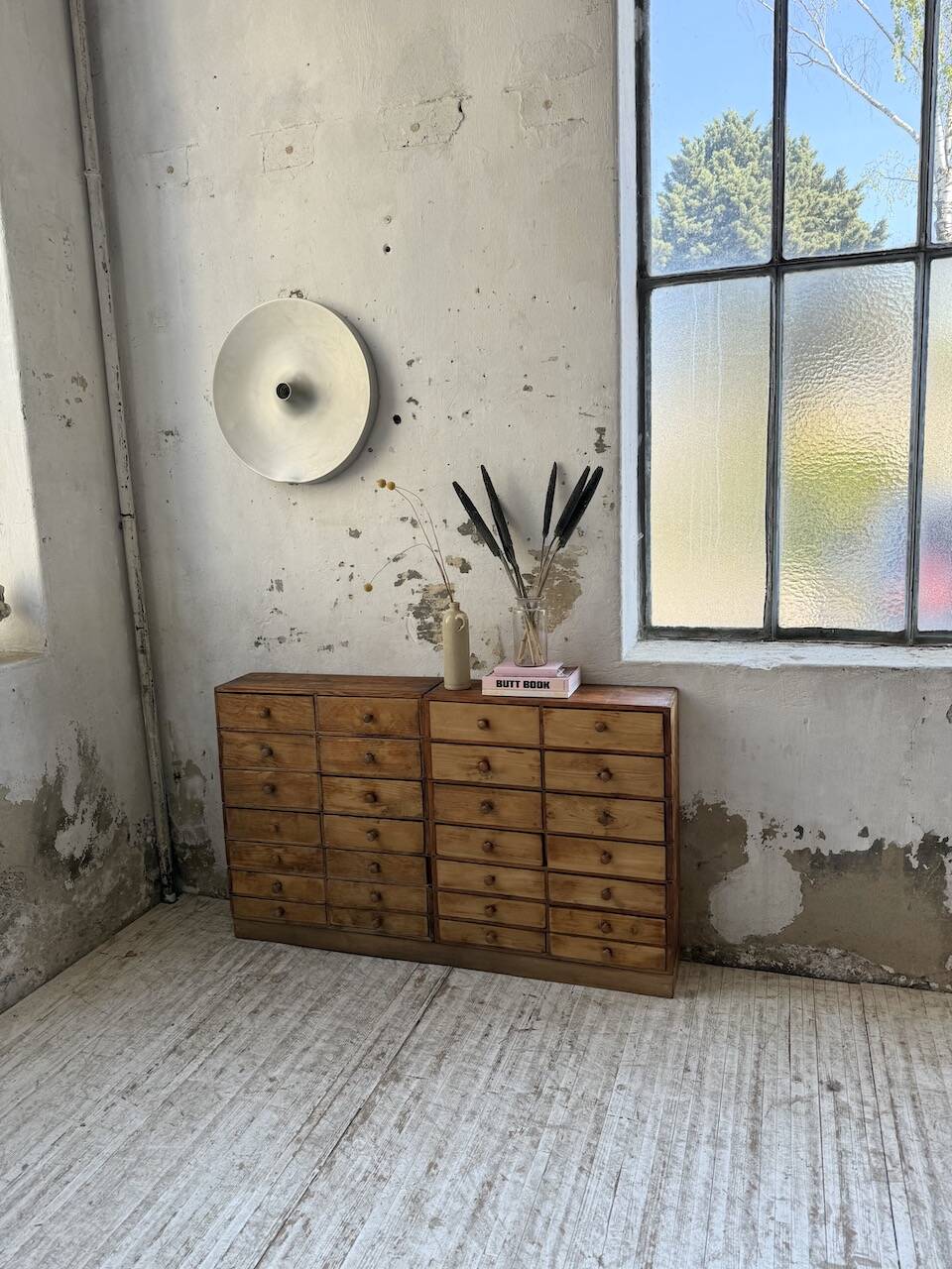 Trade furniture