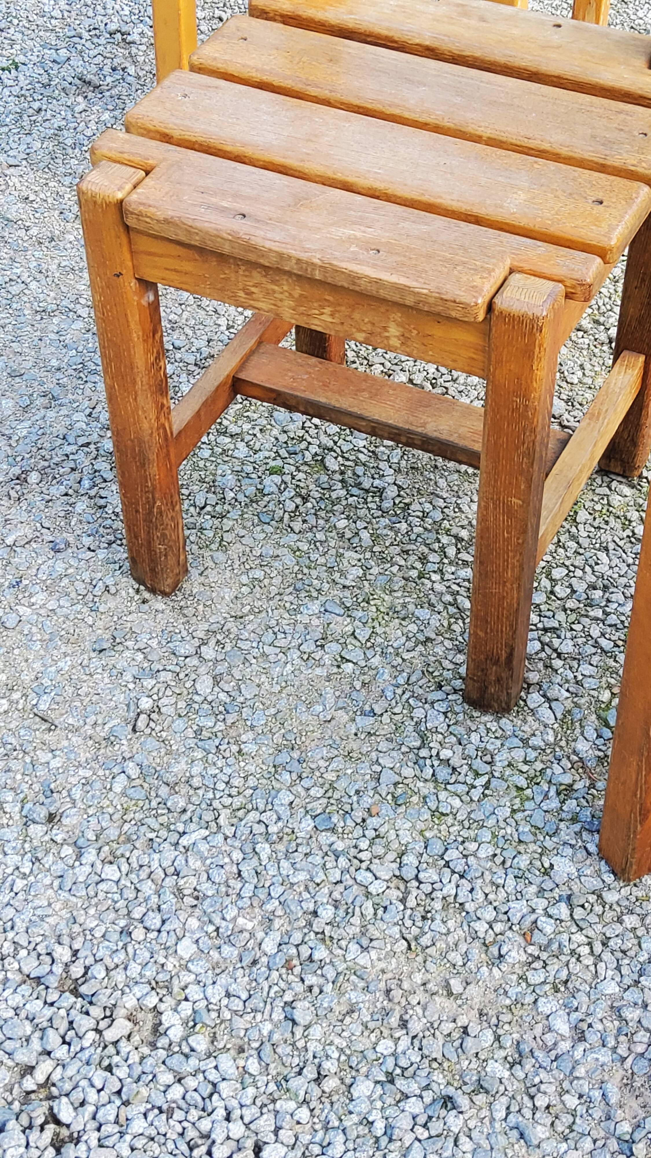 Set de 4 chaises des années 70 brutalistes en chêne