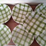 All 7 dinner plates and 7 hollow mill of wolves