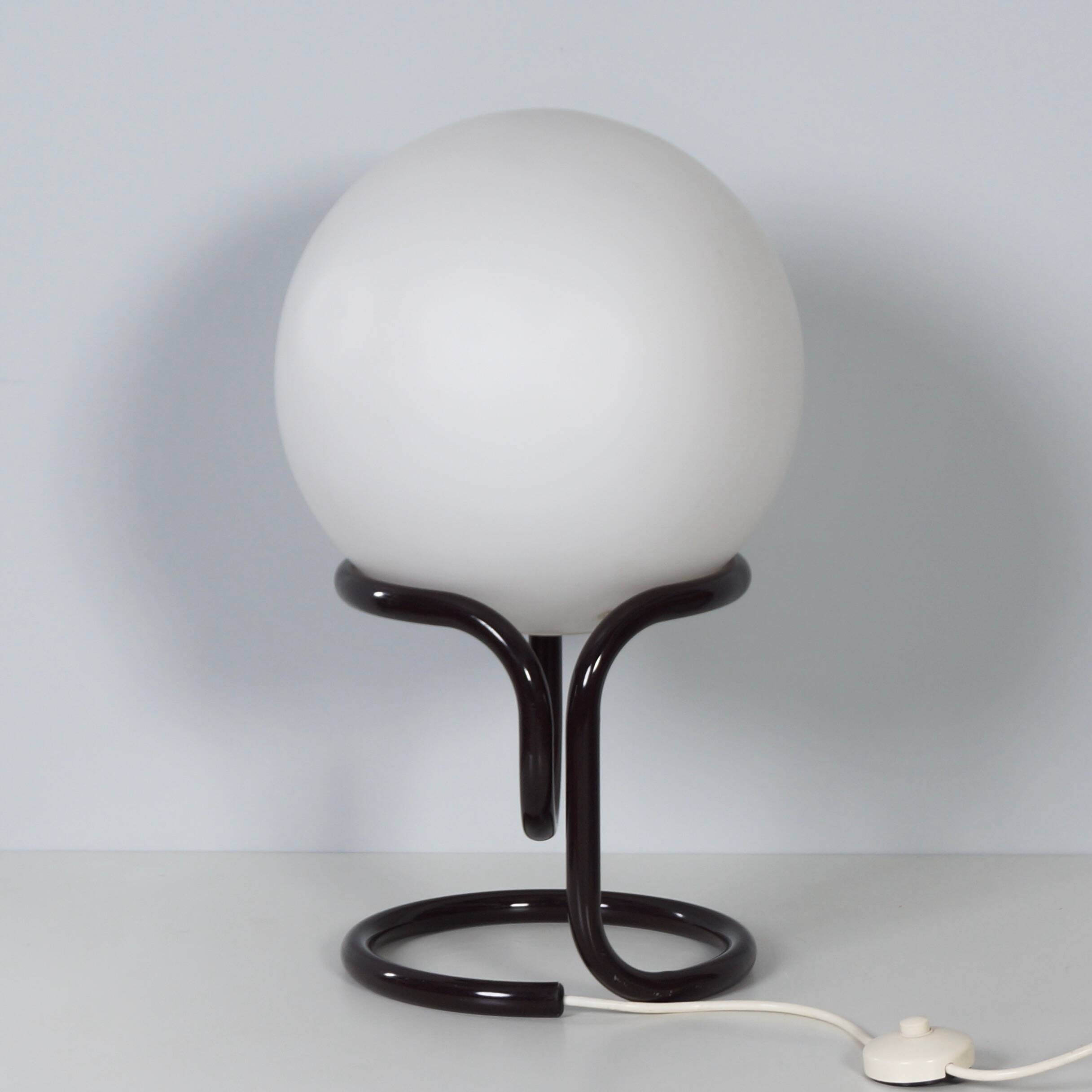Globe table lamp by Aldo van den Nieuwelaar for Domani Design, 60s