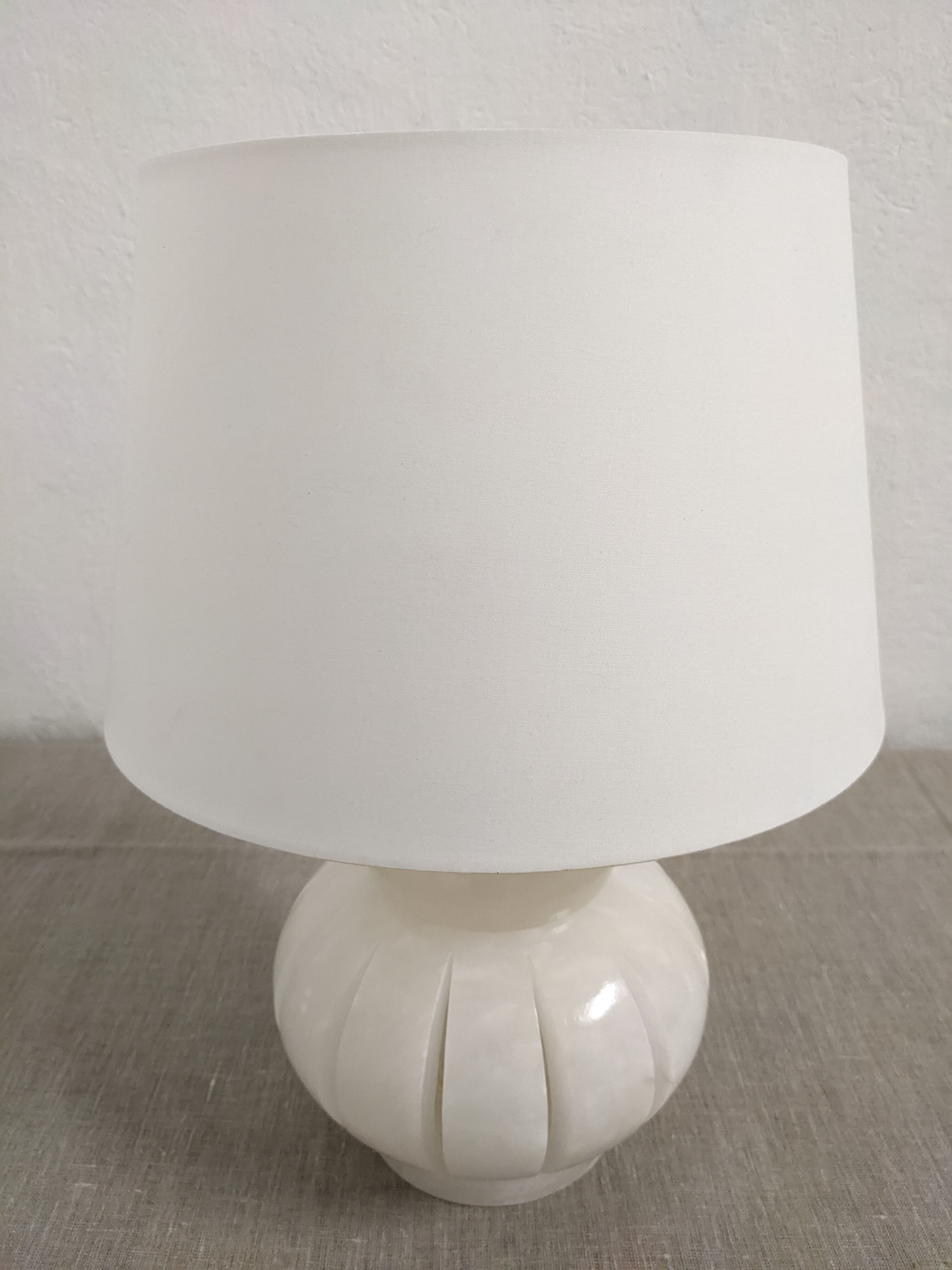 Alabaster ball lamp from the 60s/70s