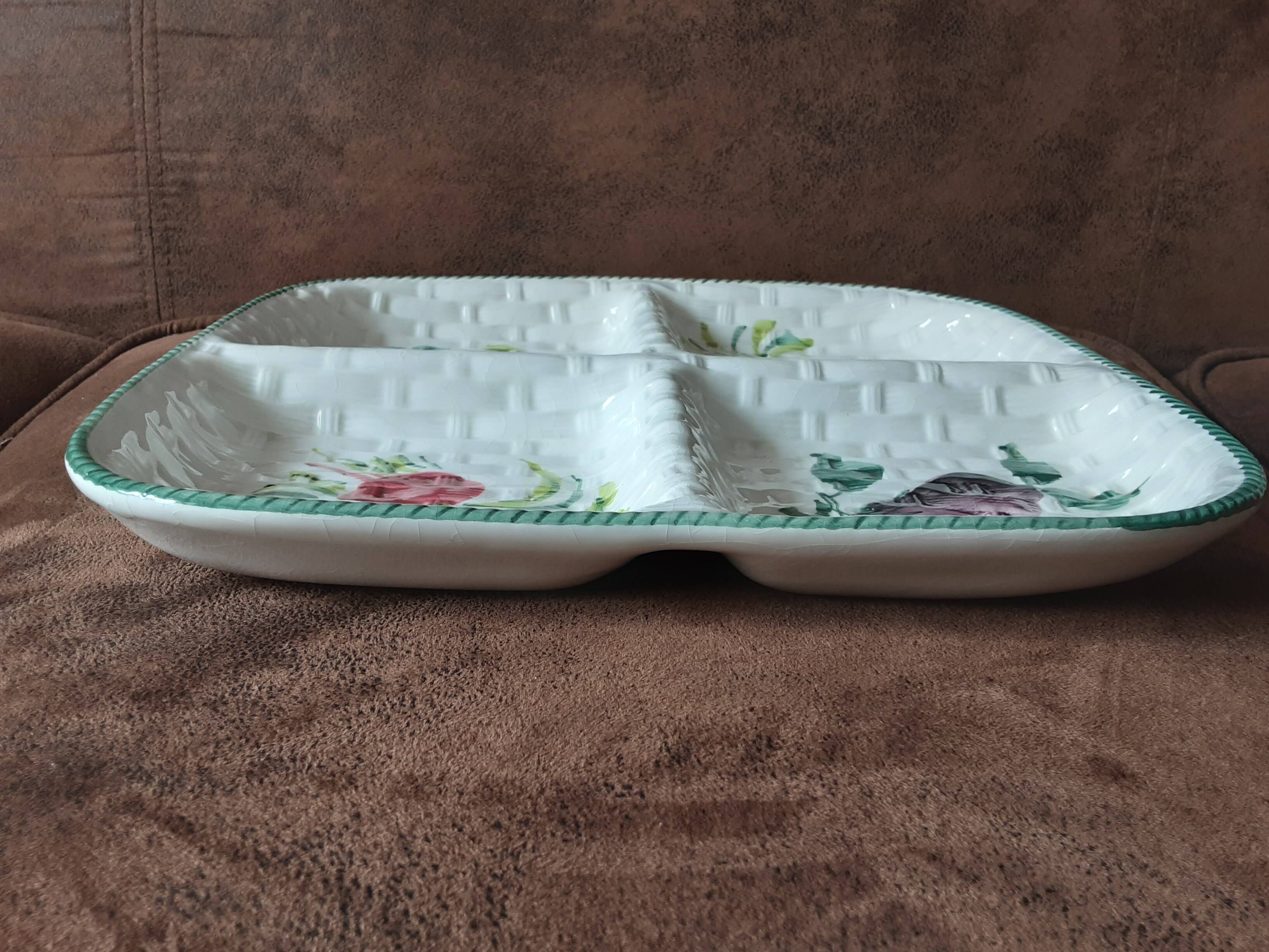 Italian slip compartment dish