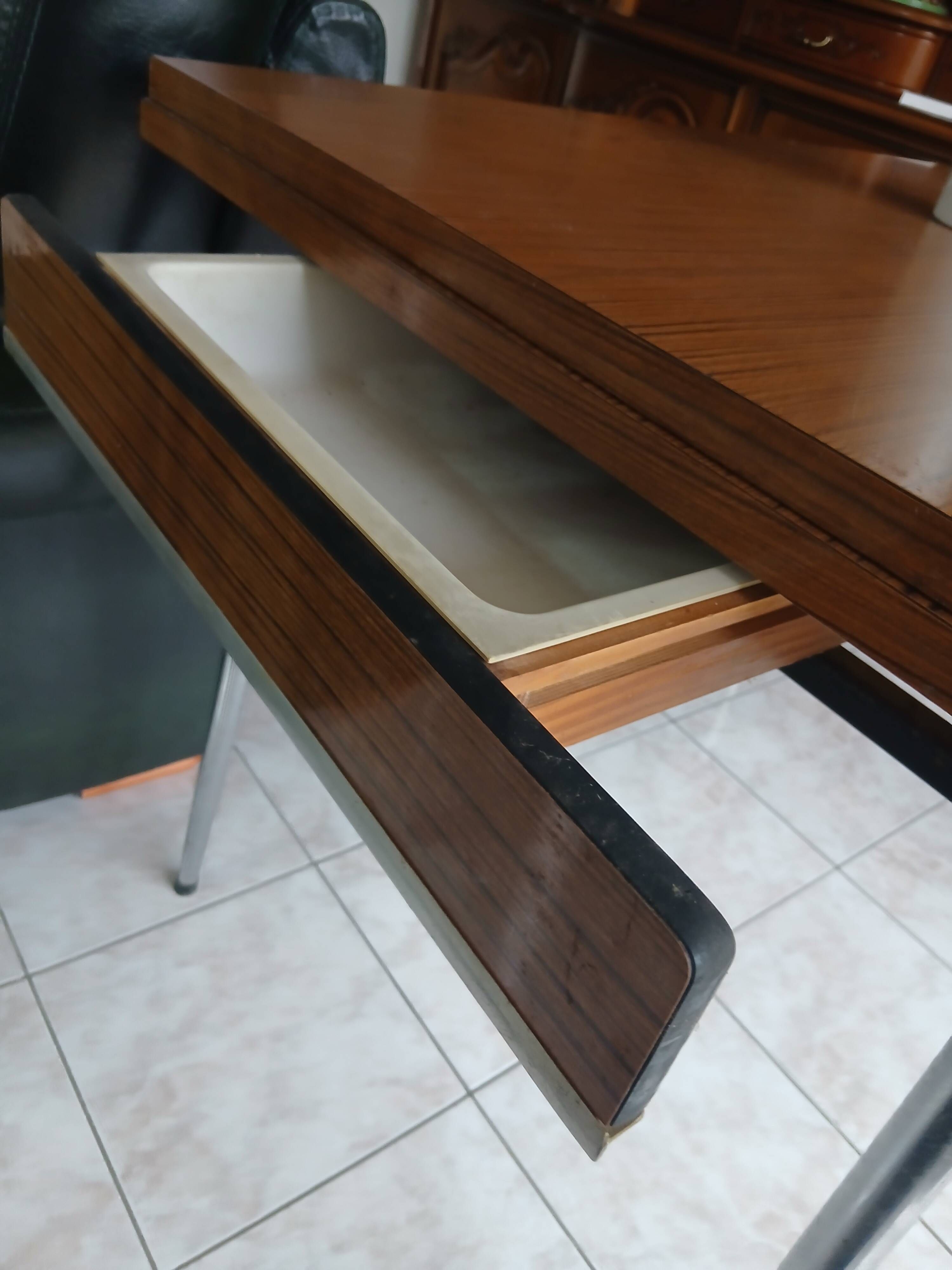 Formica table