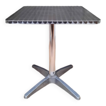 Metal bistro table