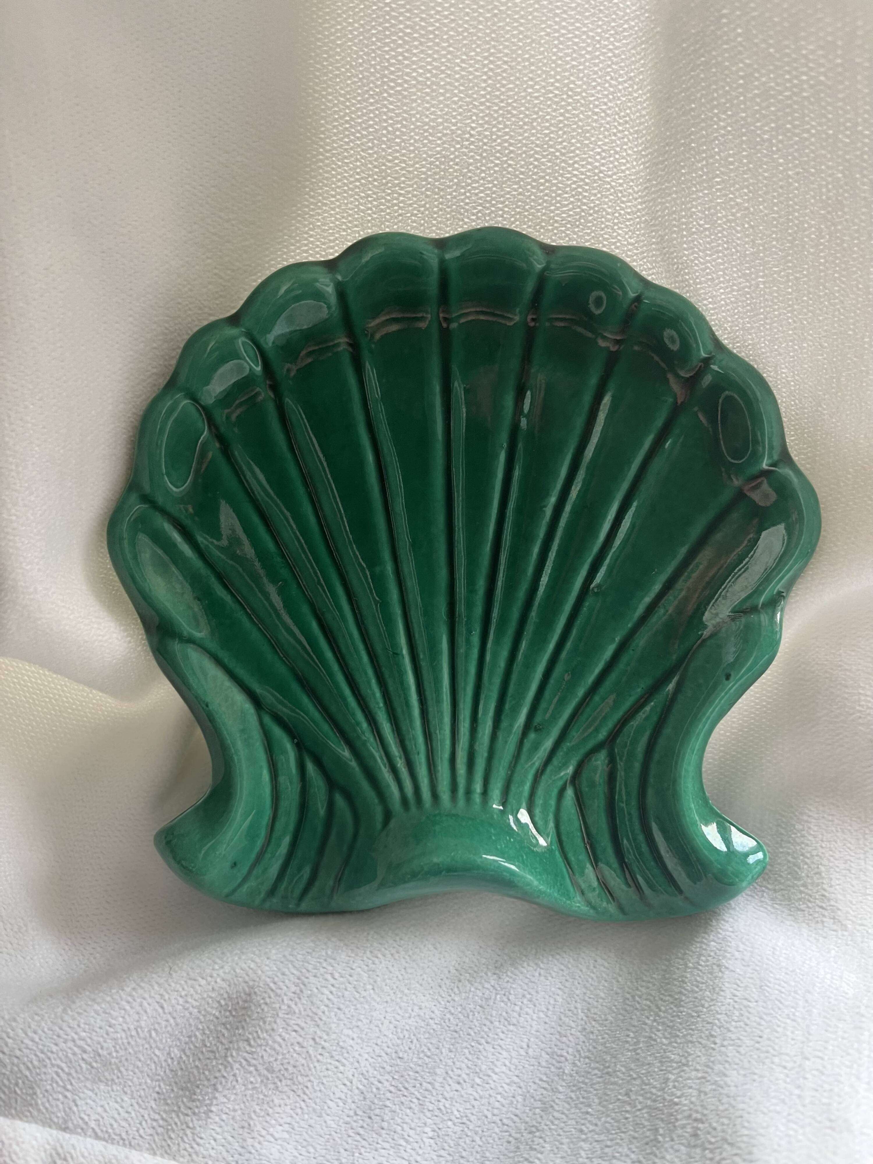 Emerald green ceramic seashell trinket dish