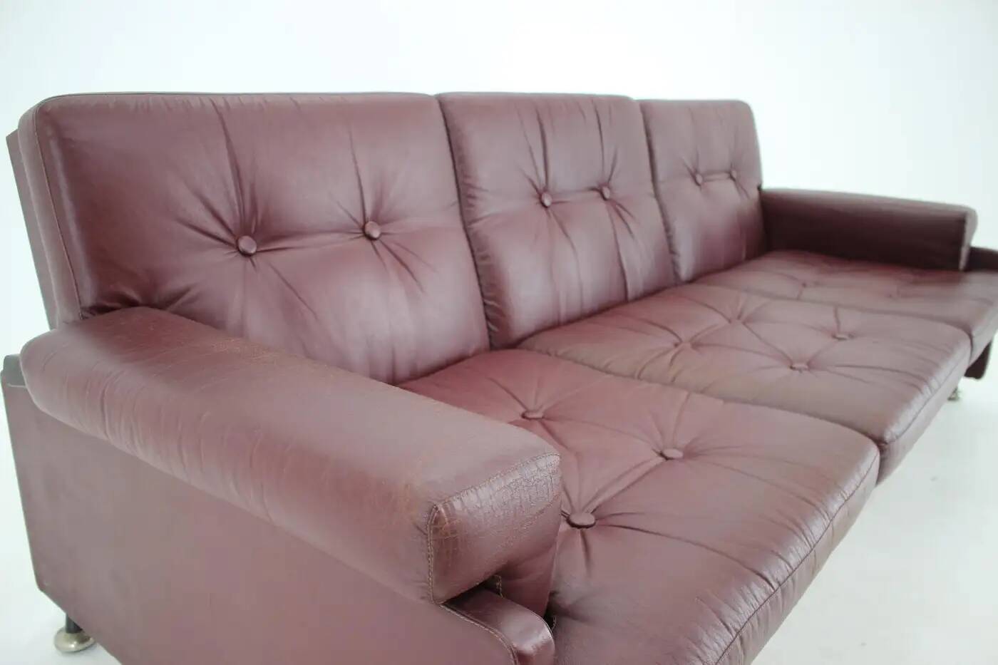 Canapé, day-bed en cuir par Arch. Spicka, Tchécoslovaquie années 1970
