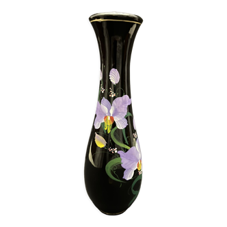 Lacquer vase decorated with orchids
