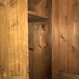 Cloakroom in coated solid wood