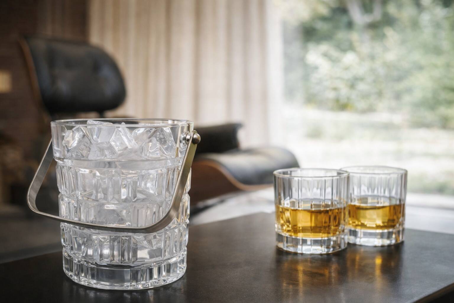 Vintage glass ice bucket with metal handle – 1960s bar style