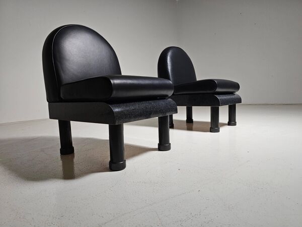 Chaises longues en cuir noir de style The Brisk One à la manière d'Ettore Sottsass, 1980