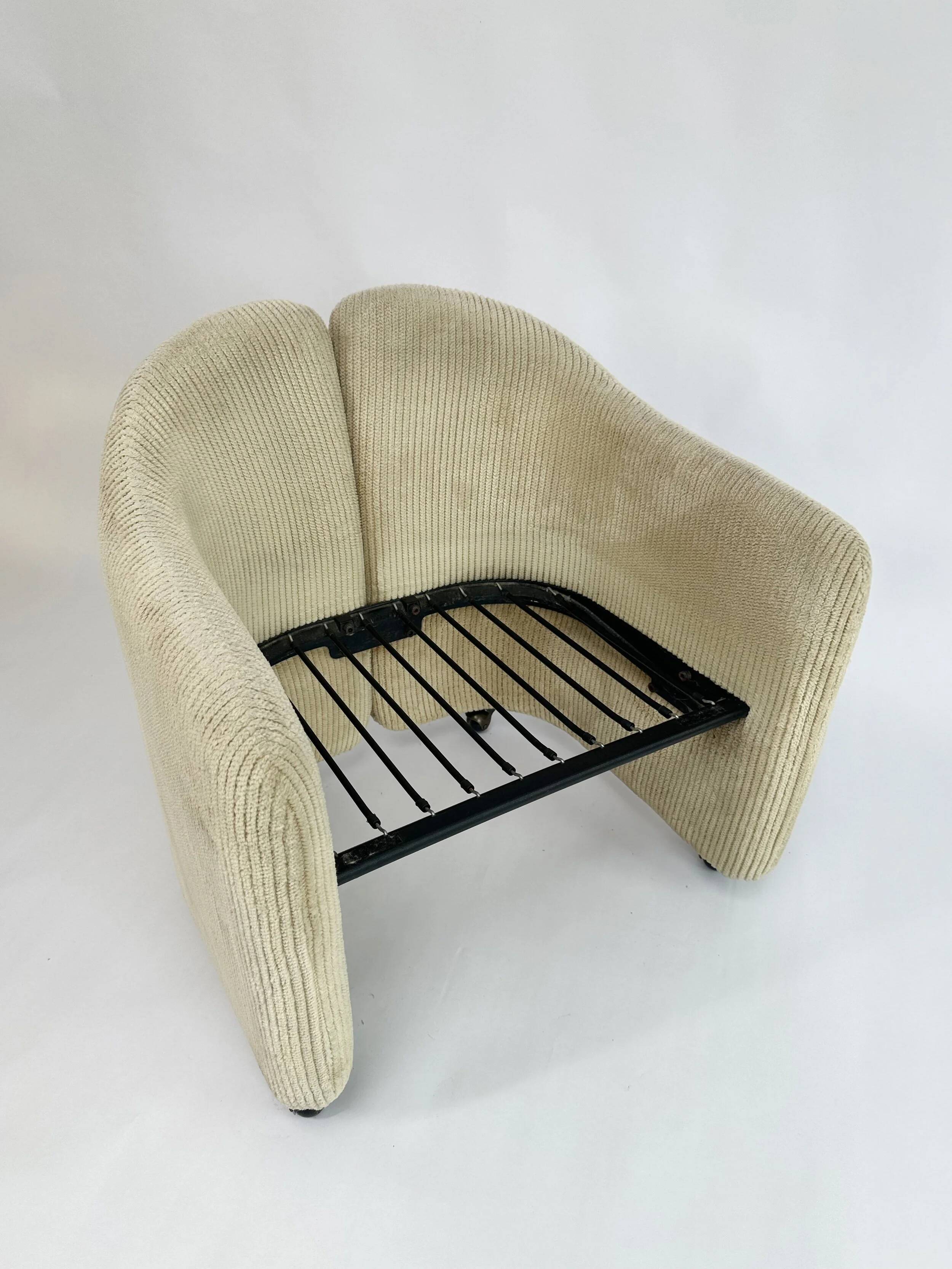 1970s PS142 lounge chair by Eugenio Gerli