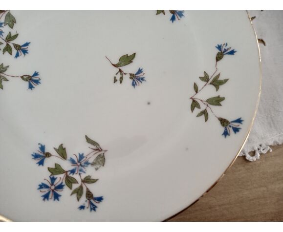Service A Dessert Ou A Entremets En Faience Blanche Decor Petites Fleurs Bleues Et Lisere Dore Selency Service A Dessert Ou A Entremets En Faience Blanche Decor Petites Fleurs Bleues Et Lisere Dore Selency