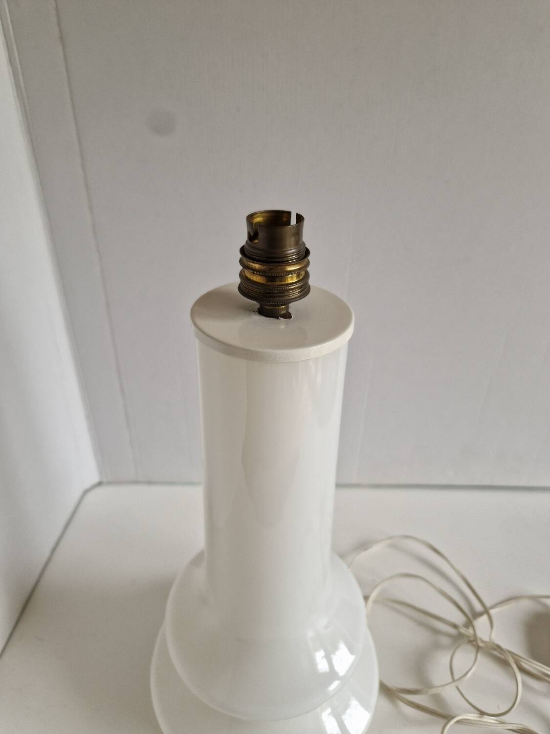 70s Design Lamp in White Opaline