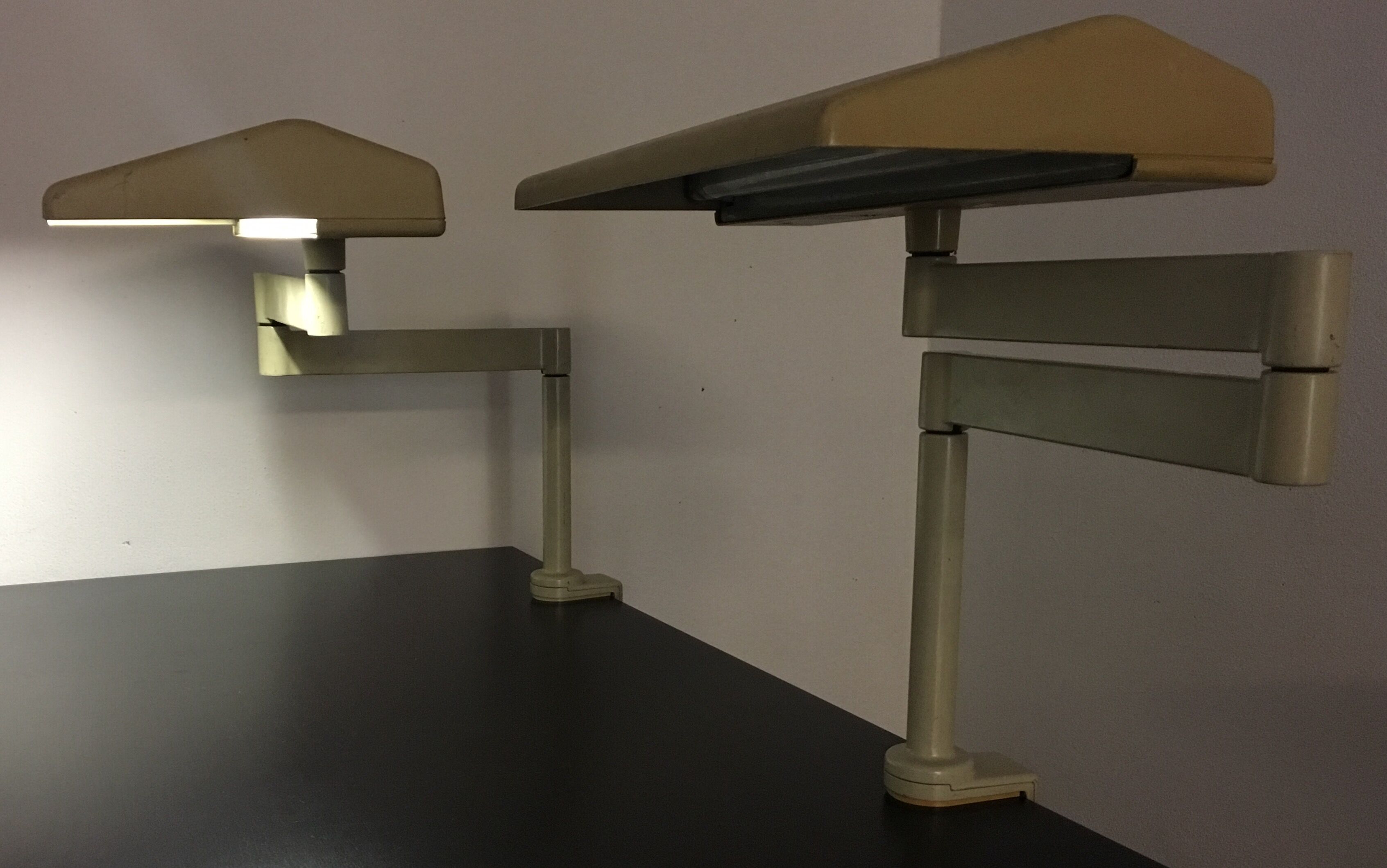 Pair of lamps Herman Miller LT100LN