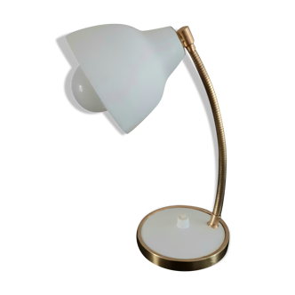 Desk lamp