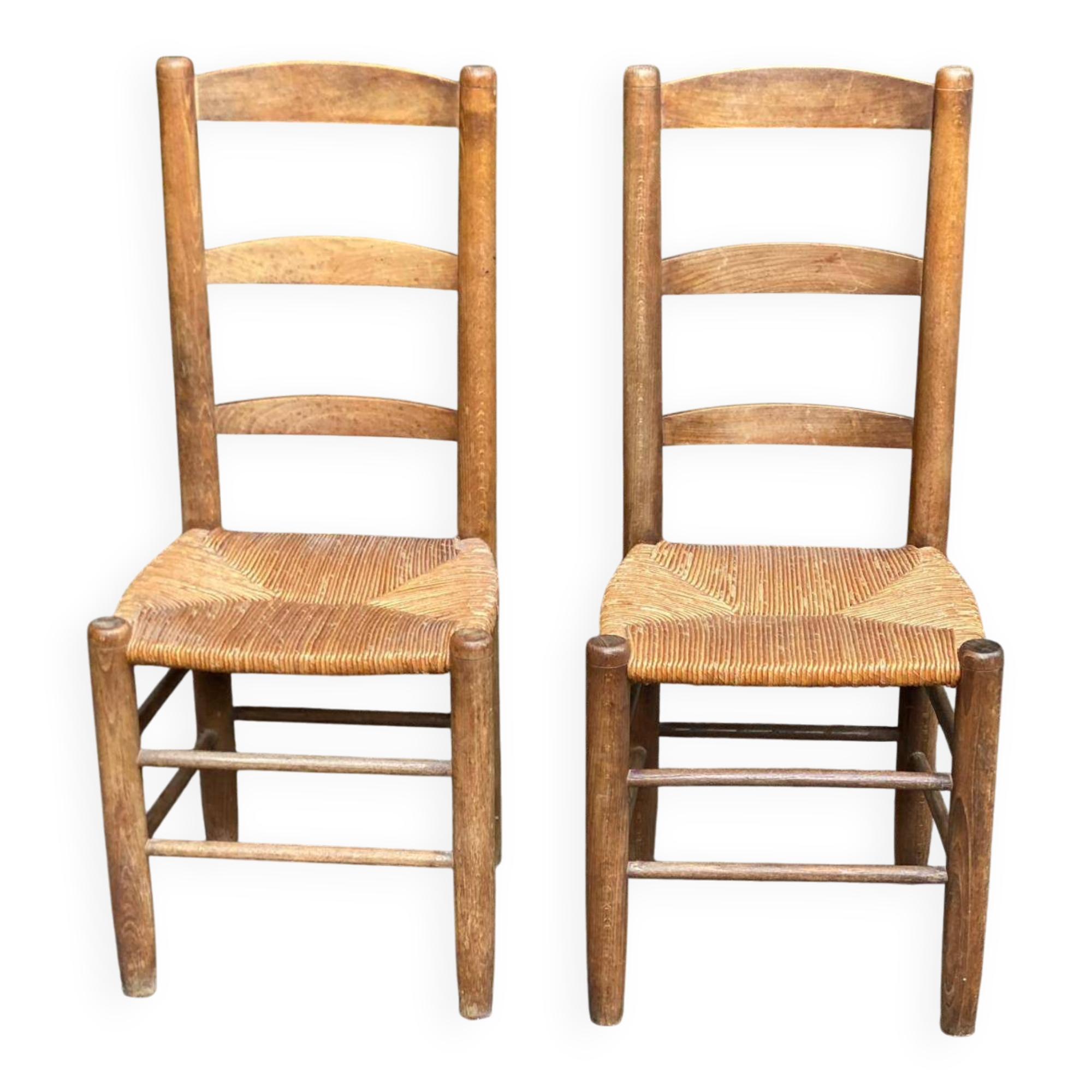 2 solid wood chairs in dark oak and high elephant straw