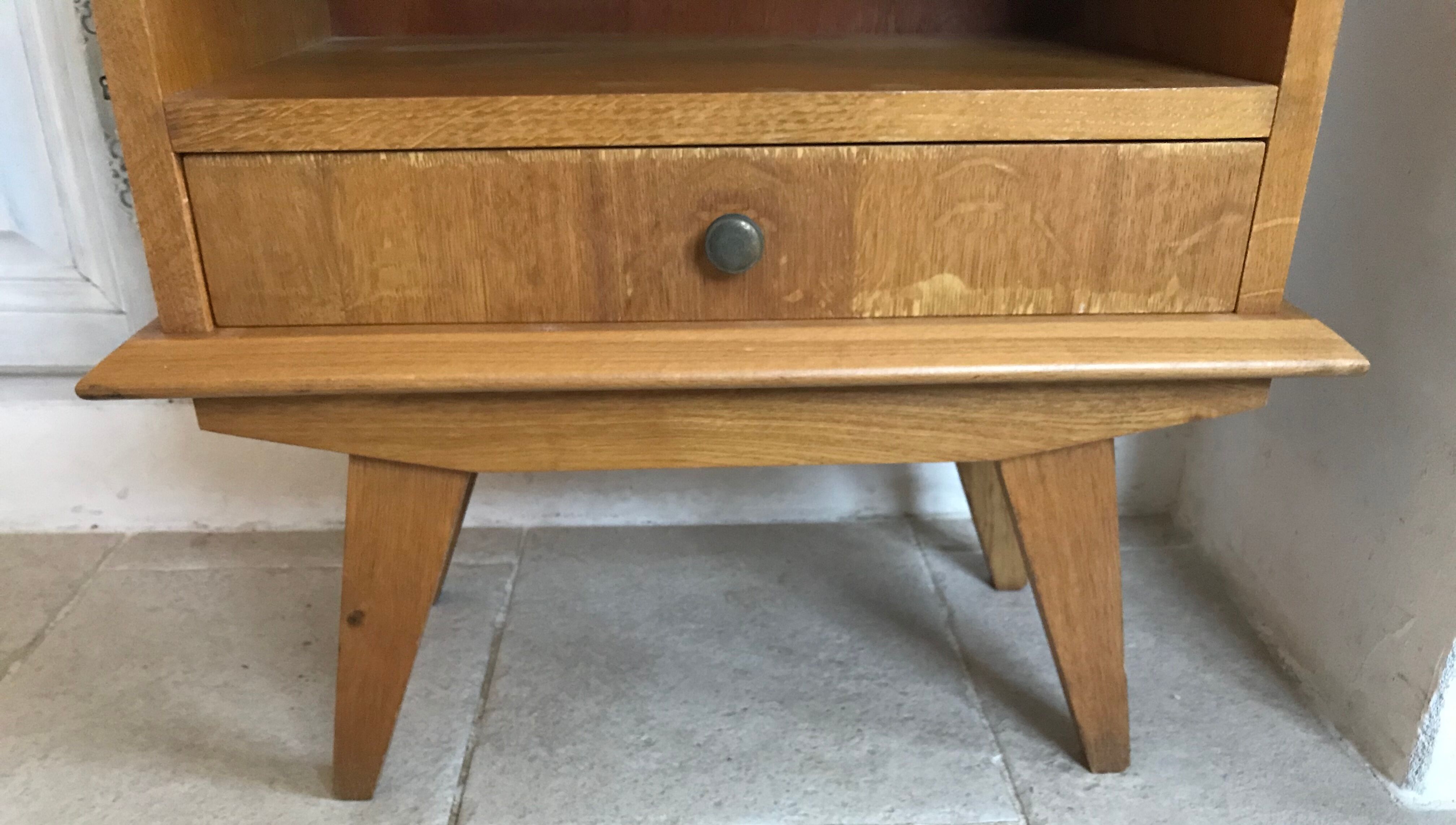 Bedside table foot compass 50