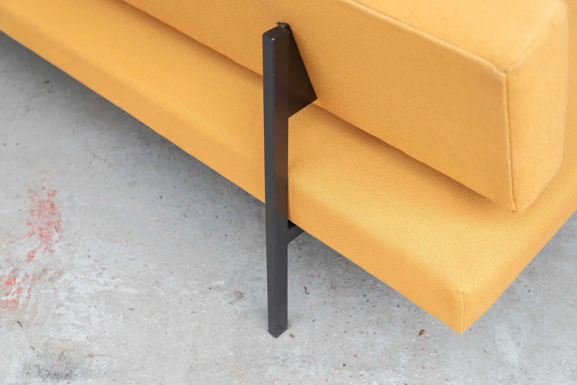 3-seater sofa / daybed by Gijs Van der Sluis