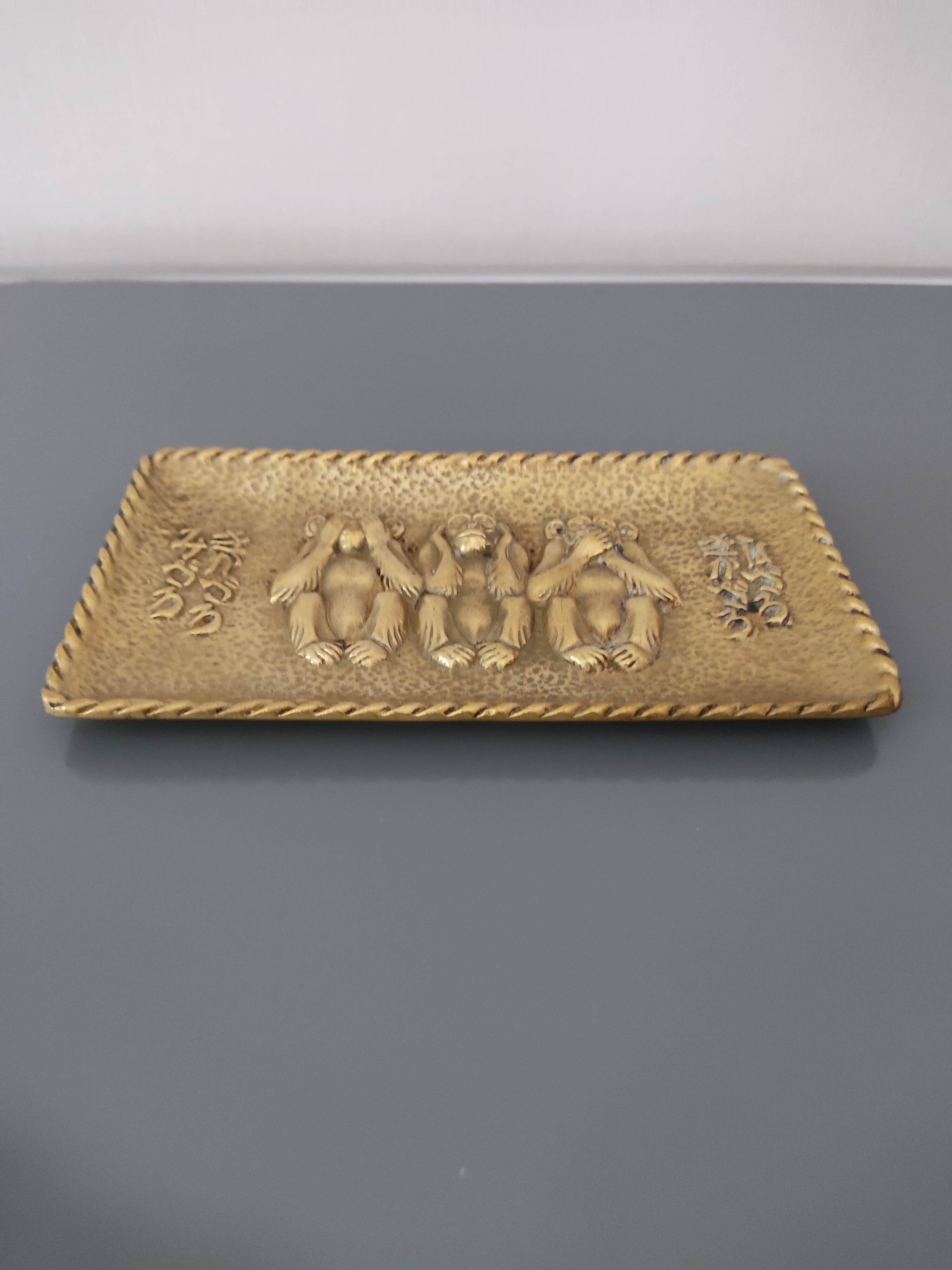 Bronze pocket emptier