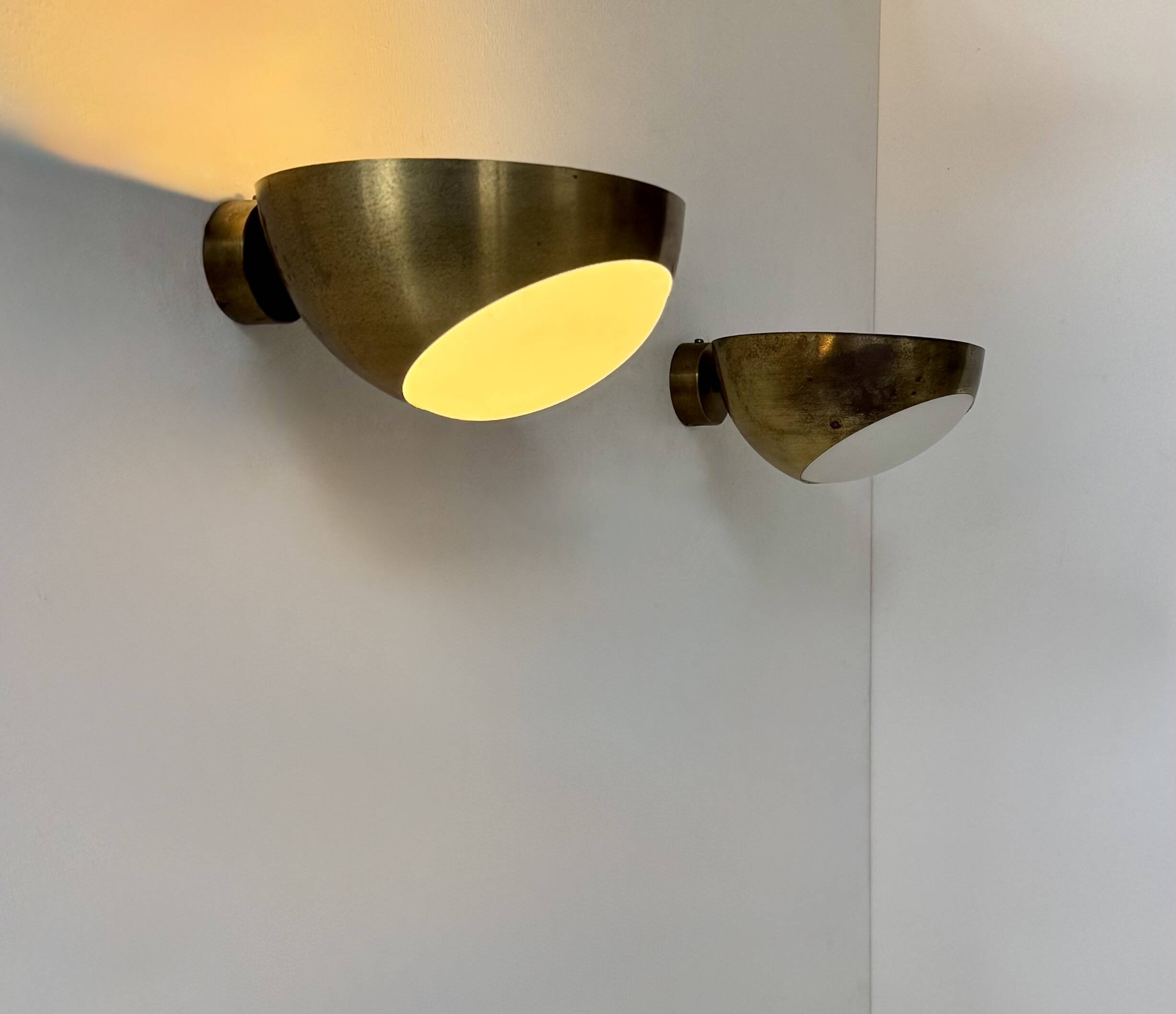 Paire d'appliques vintage laiton et verre, Italie 1960