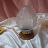 Lamp to lay and its vintage globe