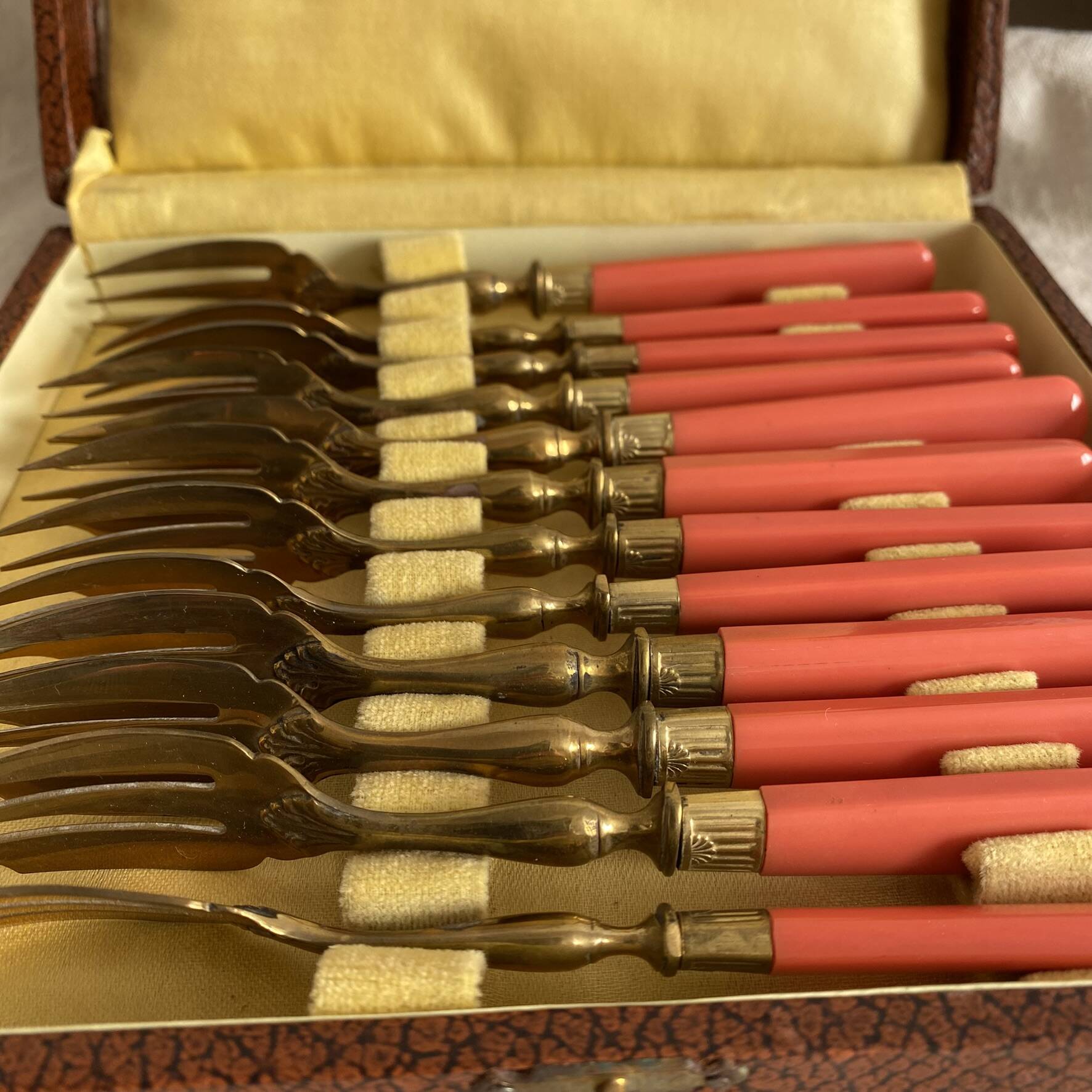 Set of 12 coral and gold dessert forks