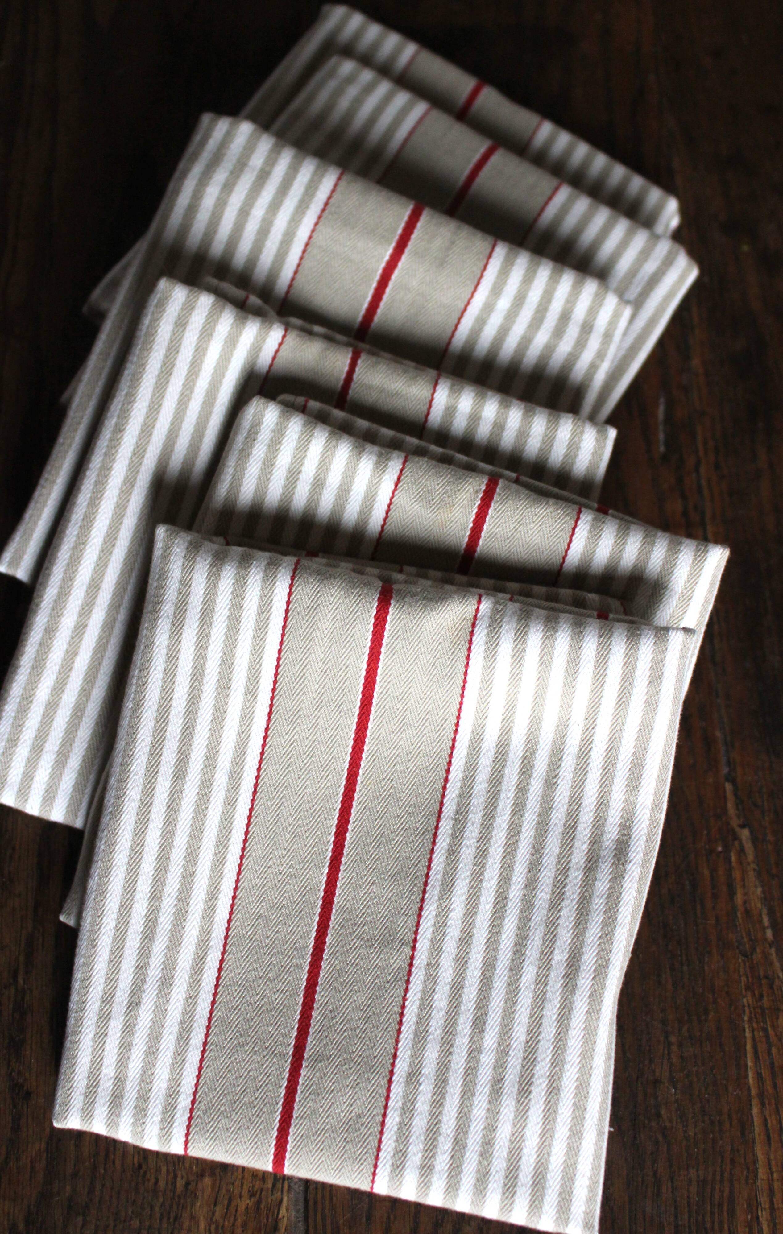 6 beige and red mattress cloth napkins