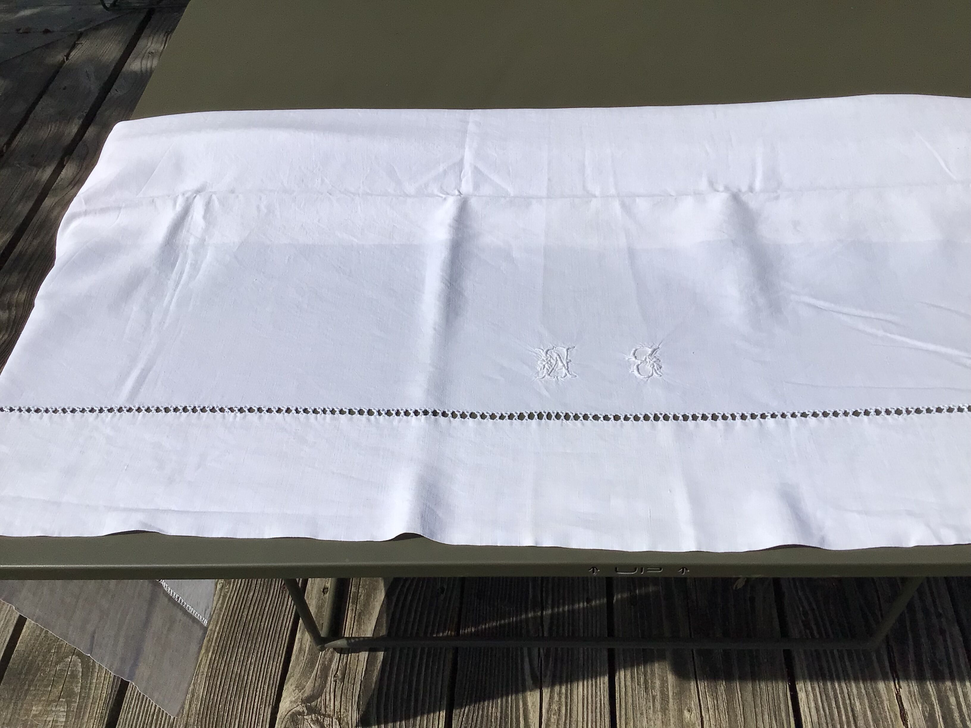 Drap 2 places lin brodé MB jour croisé