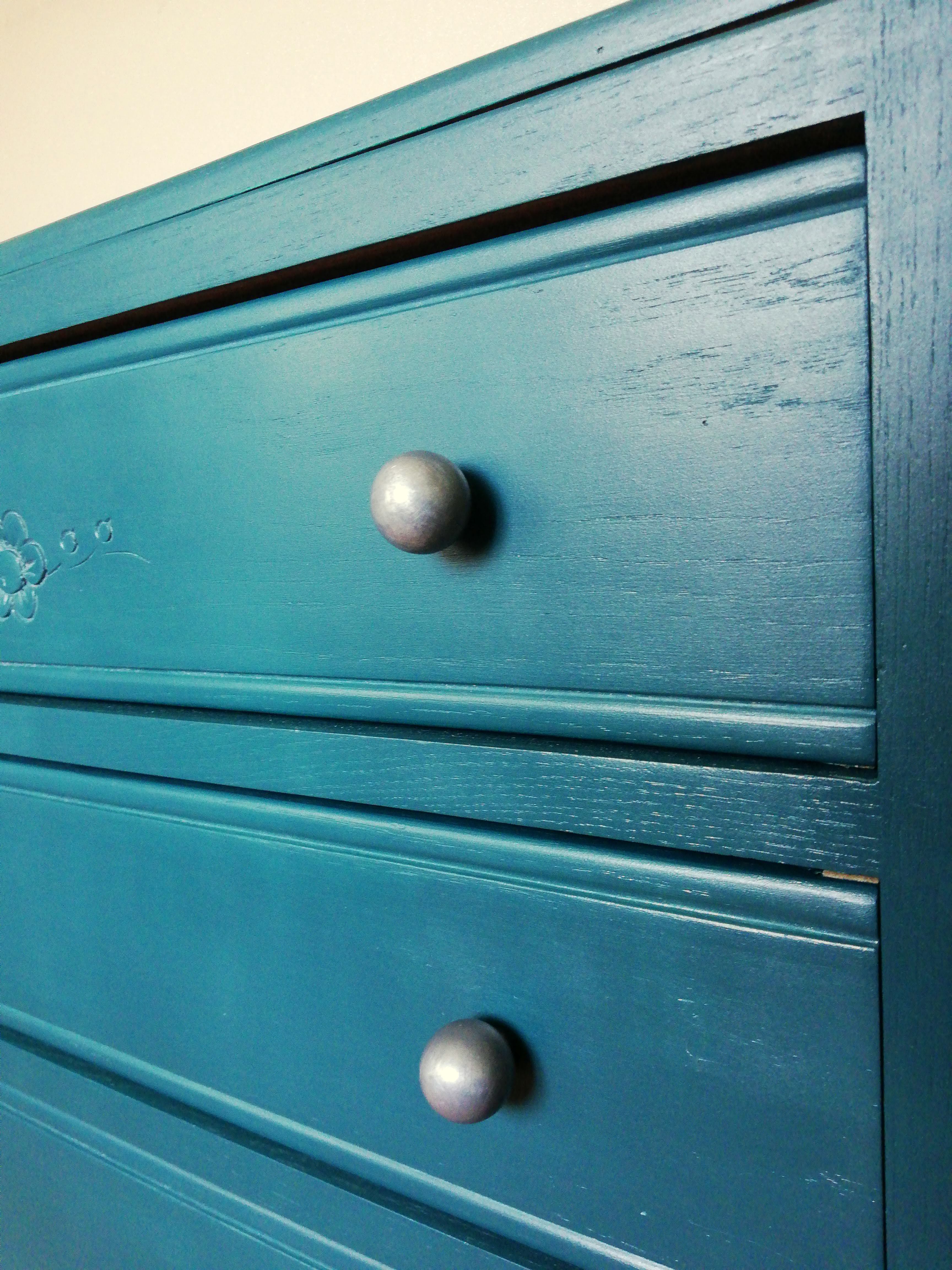 Duck blue art deco dresser